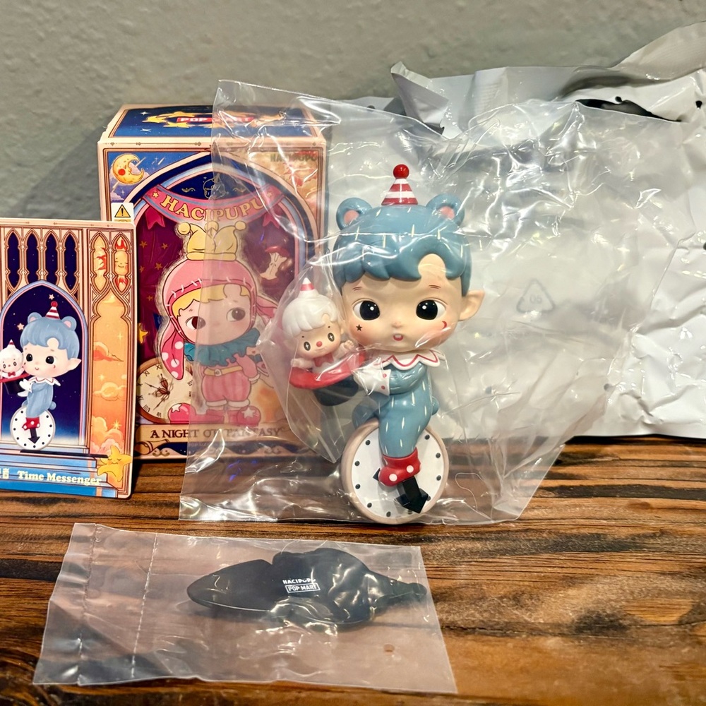 Pop Mart Hacipupu A Night Of Fantasy Series, Confirmed Time Messenger